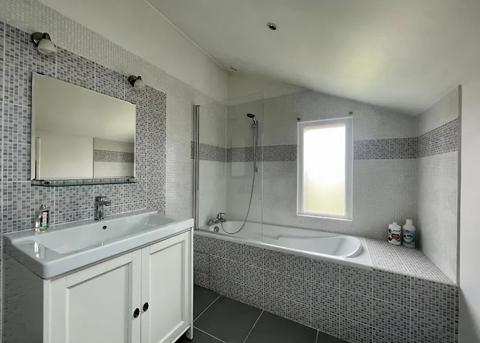 La Maison Des Declos Avec Parking Privé *