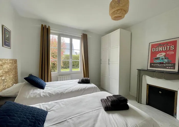 La Maison Des Declos Avec Parking Privé Hébergement de vacances