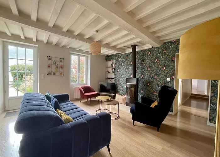 Holiday home La Maison Des Declos Avec Parking Prive Bayeux